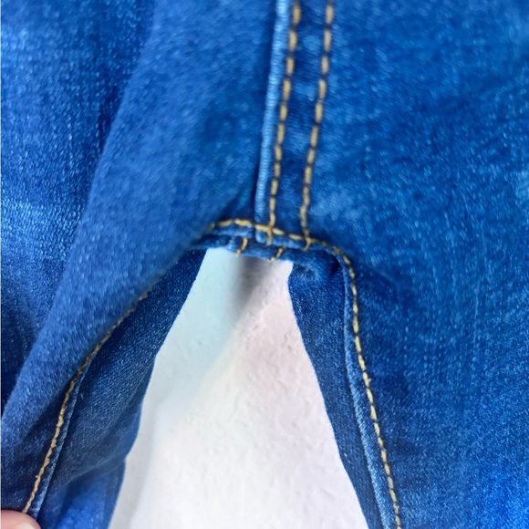 Classic Blue Kids Jeans with Distressed Accents Size 12 - Picture 5 of 13